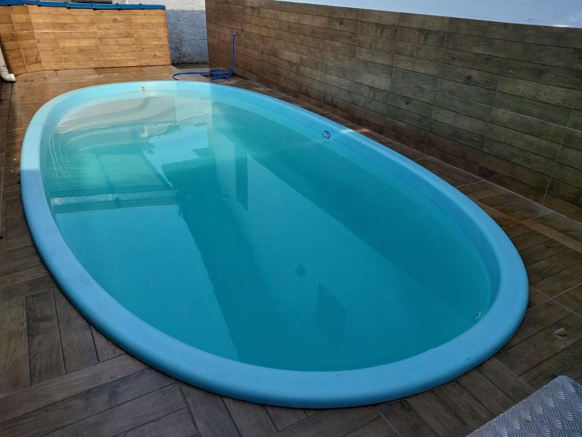 Chale Maranduba: Beachside Retreat With Pool And Modern Comforts Ubatuba