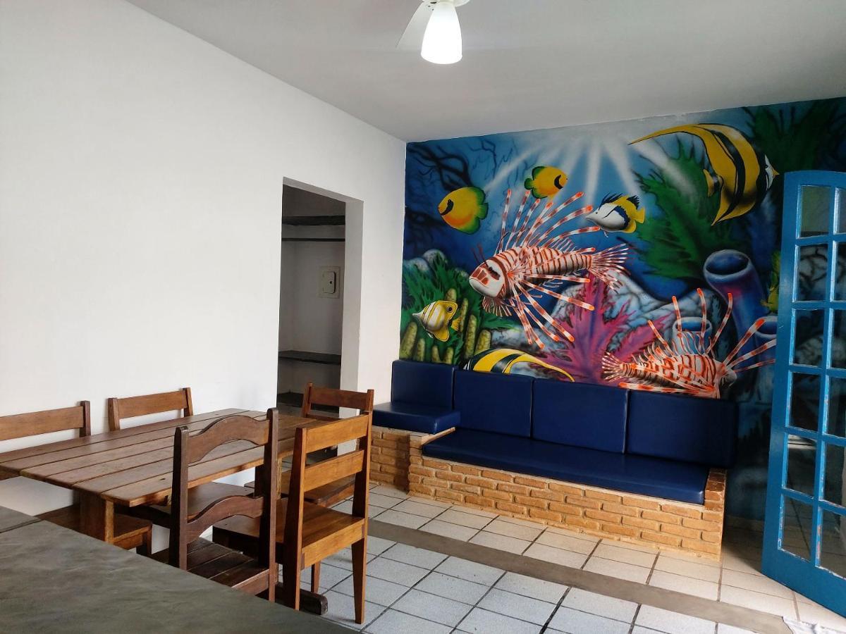 Chale Maranduba: Beachside Retreat With Pool And Modern Comforts